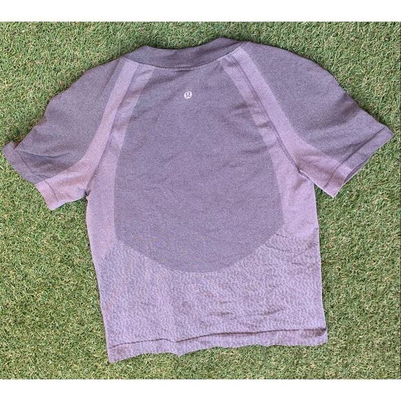 LULULEMON training TECH gray SHORT SLEEVE SEAMLESS T SHIRT TOP sz 8 - Picture 3 of 7